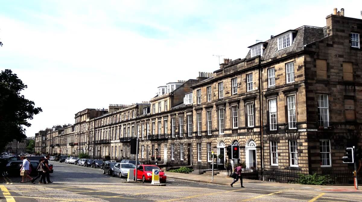 Edinburgh Pre or Post Cruise