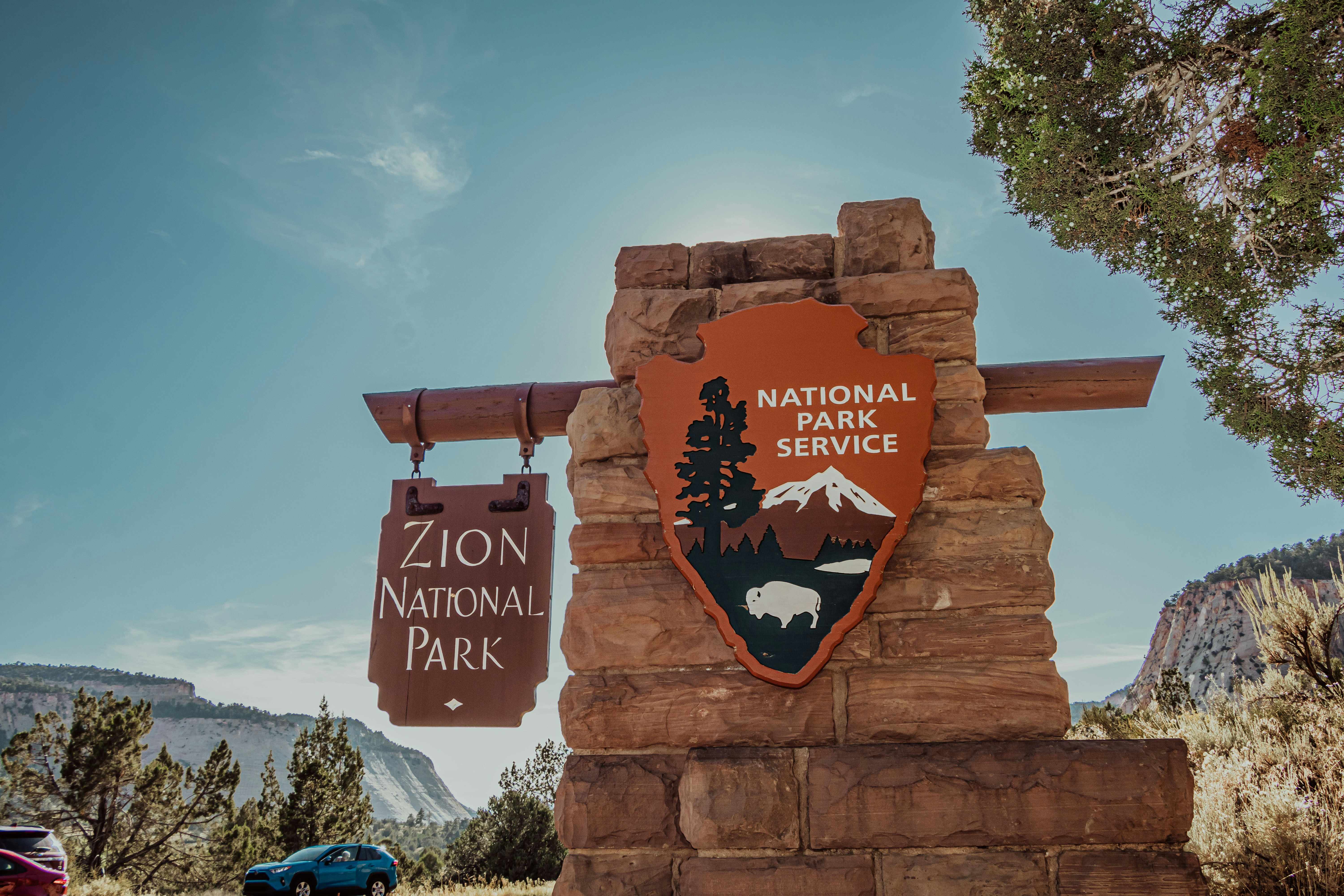 National Parks and Rockies To The Red Rocks Great Rail Journey
